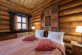 Гостиница Бобровая долина Ижевск Рябиновая изба №3-2
