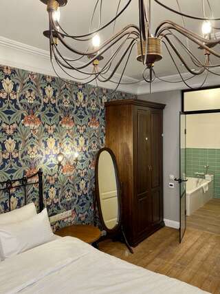 Гостиница Бобровая долина Ижевск Номер стандарт Дабл Воткинск (Астрабат) с 1 двуспальной кроватью (корпус Арт-отель)-2