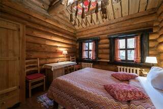 Гостиница Бобровая долина Ижевск Рябиновая изба №3-3