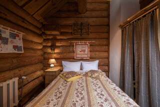 Гостиница Бобровая долина Ижевск 1-местный номер эконом (корпус Деревянный Этноотель)-2