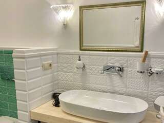 Гостиница Бобровая долина Ижевск Номер стандарт Дабл Воткинск (Астрабат) с 1 двуспальной кроватью (корпус Арт-отель)-4