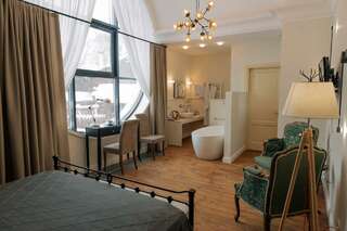 Гостиница Бобровая долина Ижевск Номер полулюкс Ижевск (Людвиг Нобель) с 1 двуспальной кроватью (корпус Арт-отель)-3